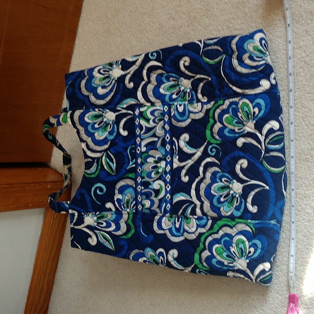 VB tote w/snap blue/green pattern